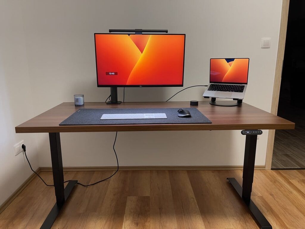 BeActive Állítható Asztal